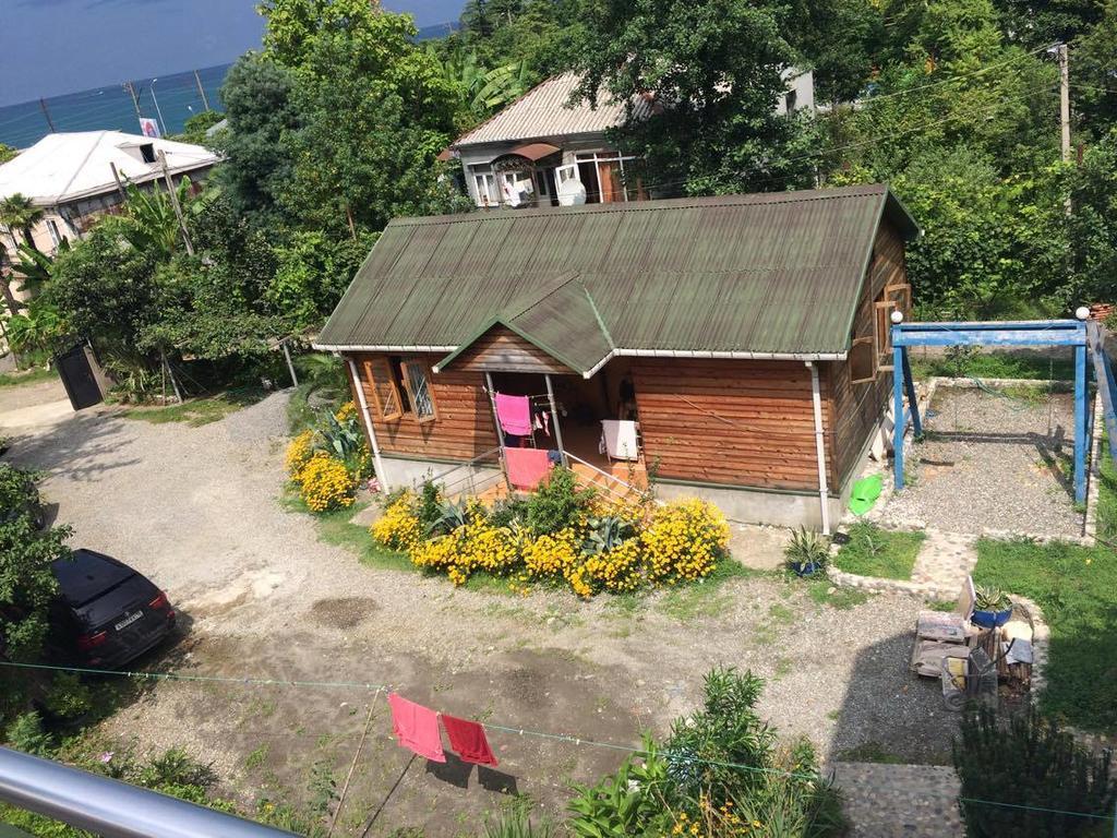 Wooden Cottage Makhinjauri Buitenkant foto