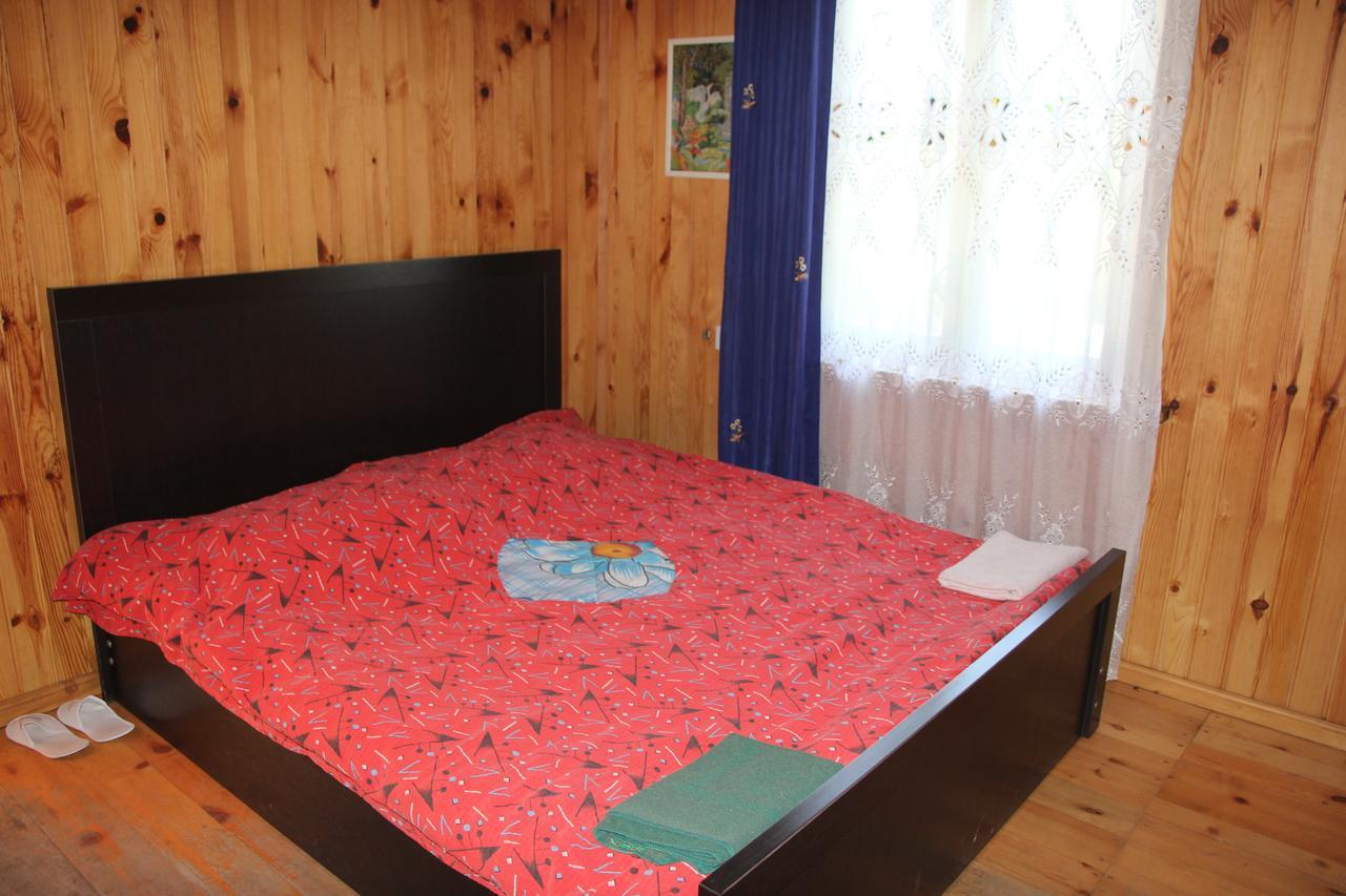 Wooden Cottage Makhinjauri Buitenkant foto